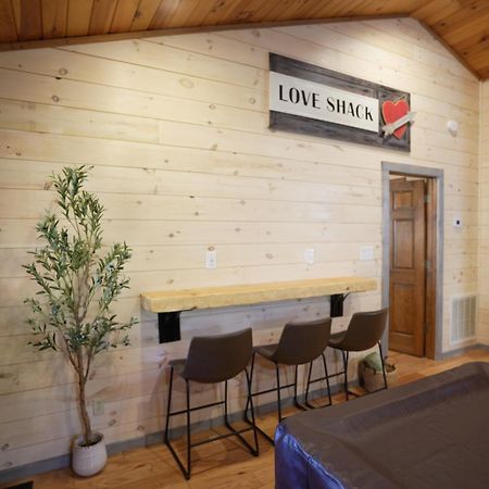 Love Shack سيفيرفيل المظهر الخارجي الصورة